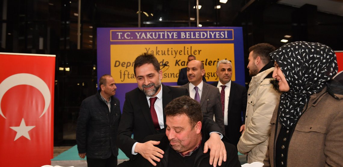 Deprem bölgesinden gelip Yakutiyemiz’de misafir olarak bulunan depremzede ailelerimizle iftar sofrasında bir araya geldik