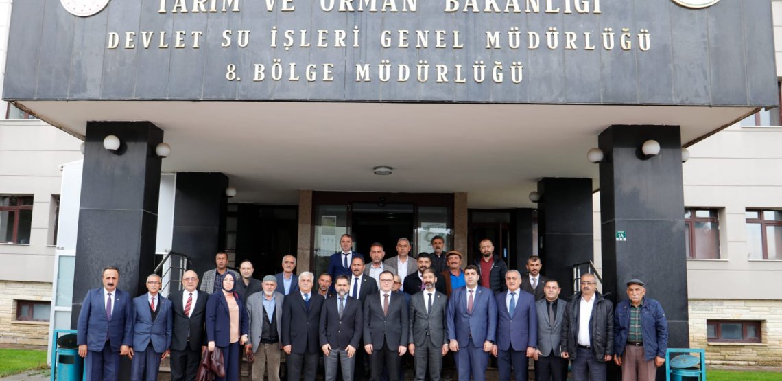 Yakutiyemizin kıymetli muhtarlarıyla DSİ Bölge Müdürluğümüzde bir araya geldik.